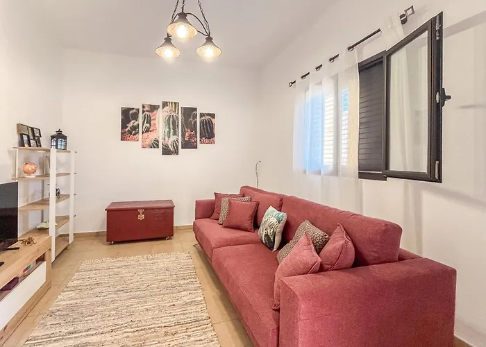 Rooftop House - 3br *